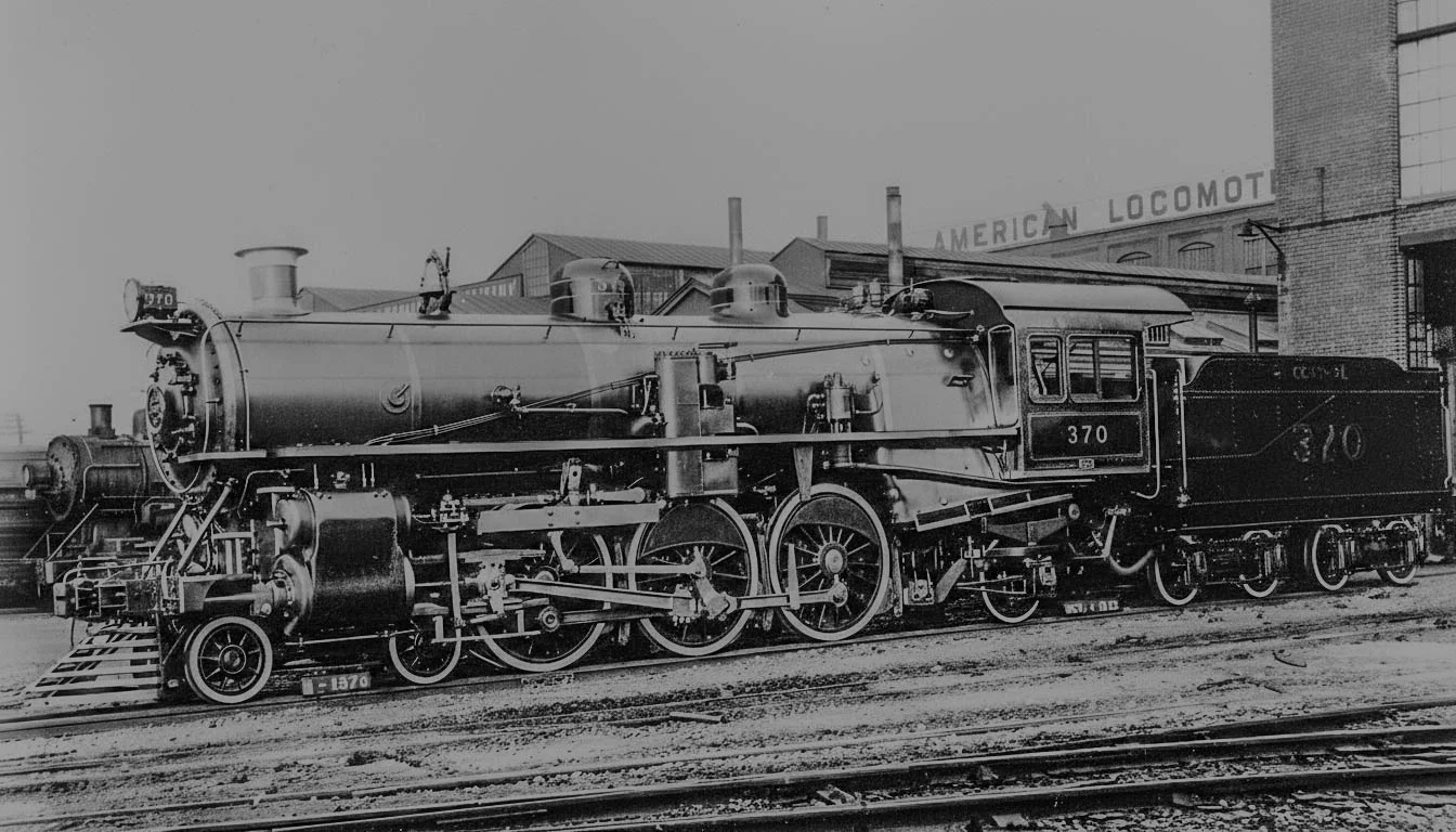 Foto da Zezé Leone na fábrica ALCO em 1922